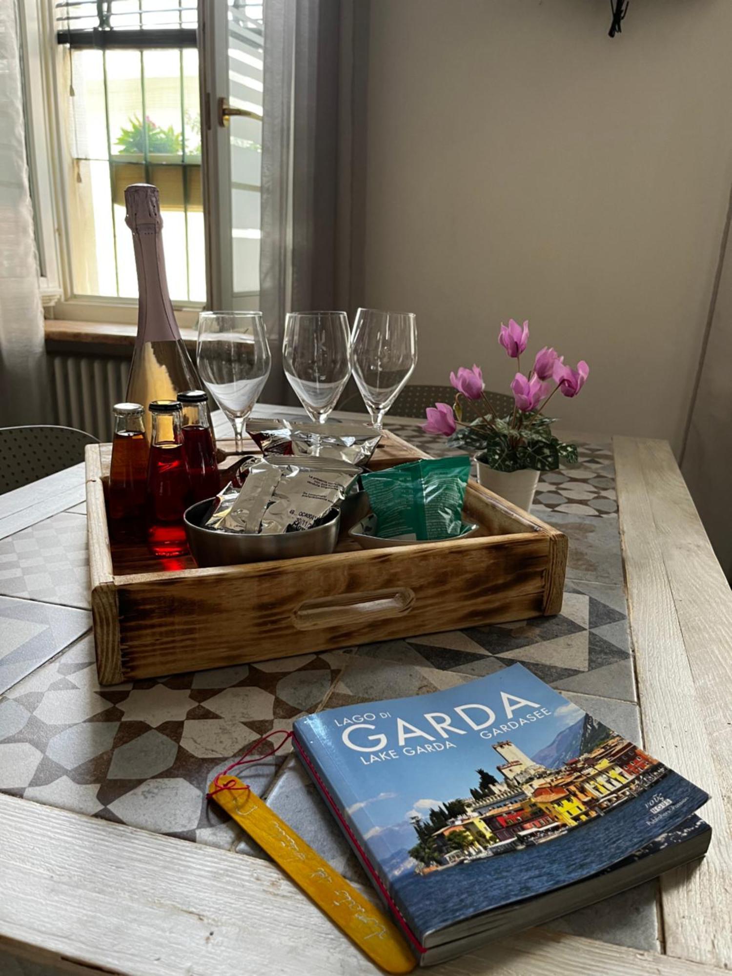 Casa Giulietta - Lonato Del Garda Lejlighed Eksteriør billede